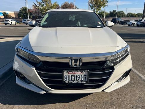 Used 2021 Honda Accord Touring image 3