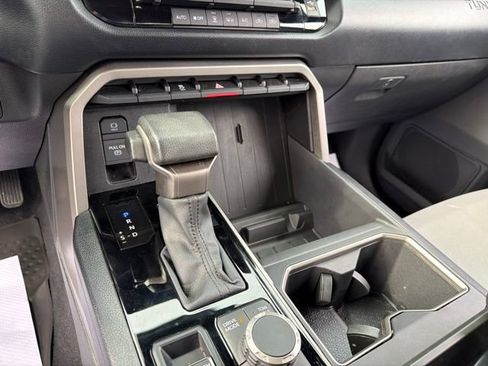 Certified 2025 Toyota Tundra SR5 AWD/4WD image 27