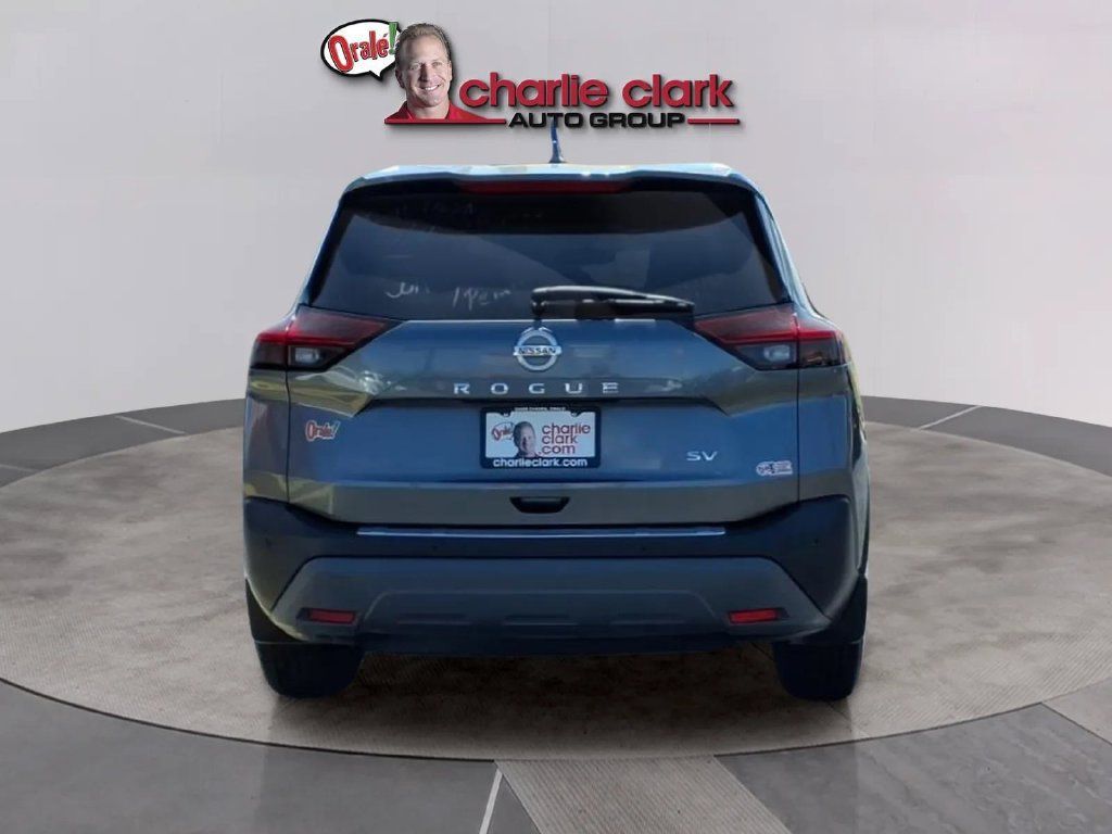 Used 2021 Nissan Rogue SV w/ Premium Package FWD image 4