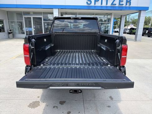 Used 2025 Toyota Tacoma TRD Sport AWD/4WD image 25