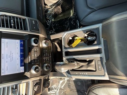 Certified 2020 Ford F150 Platinum w/ Technology Package AWD/4WD image 32