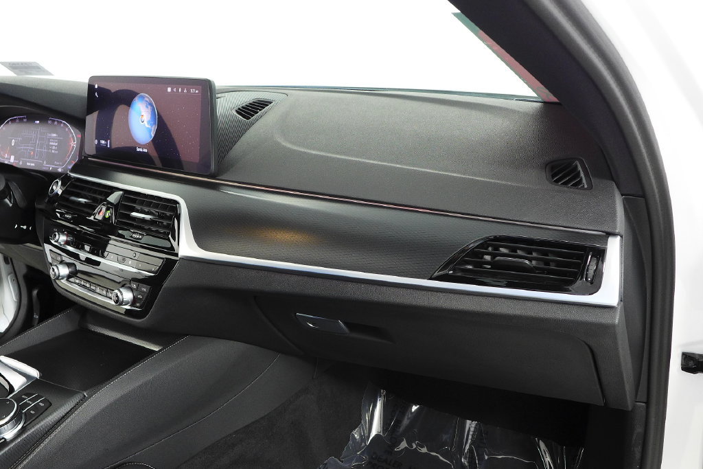 Certified 2023 BMW 540i w/ M Sport Package RWD image 14