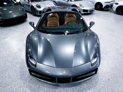 Used 2017 Ferrari 488 Spider RWD image 18