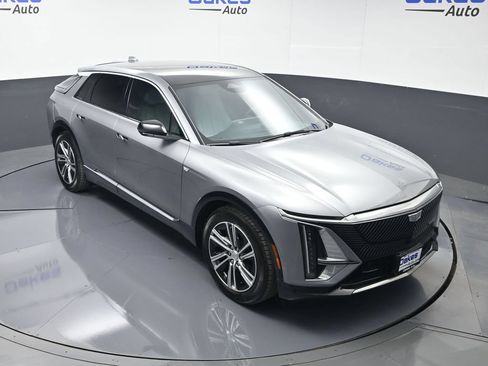 Used 2024 Cadillac Lyriq Luxury w/ LPO, Floor Liner Package AWD/4WD image 46