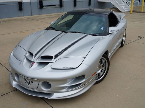 Used 2000 Pontiac Firebird Formula w/ Security Pkg image 2
