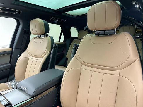New 2026 Land Rover Range Rover Sport Dynamic SE AWD/4WD image 18