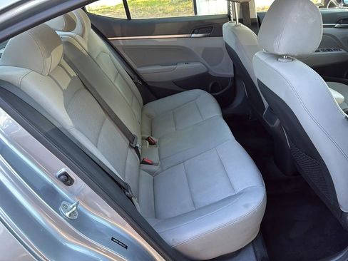 Used 2017 Hyundai Elantra SE w/ SE A/T Tech Package 03 FWD image 18