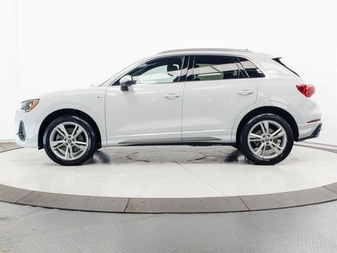 Used 2020 Audi Q3 2.0T Premium w/ Convenience Package AWD/4WD image 7