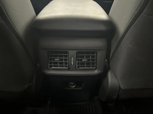 Used 2024 Toyota RAV4 LE AWD/4WD image 30