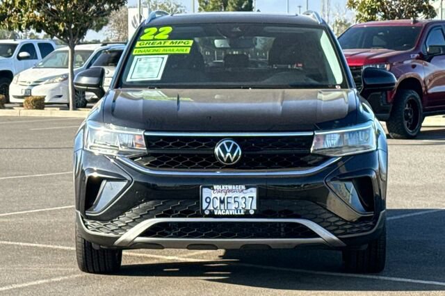 Certified 2022 Volkswagen Taos SE AWD/4WD image 9