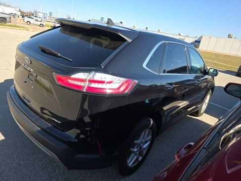 Used 2024 Ford Edge SEL image 6