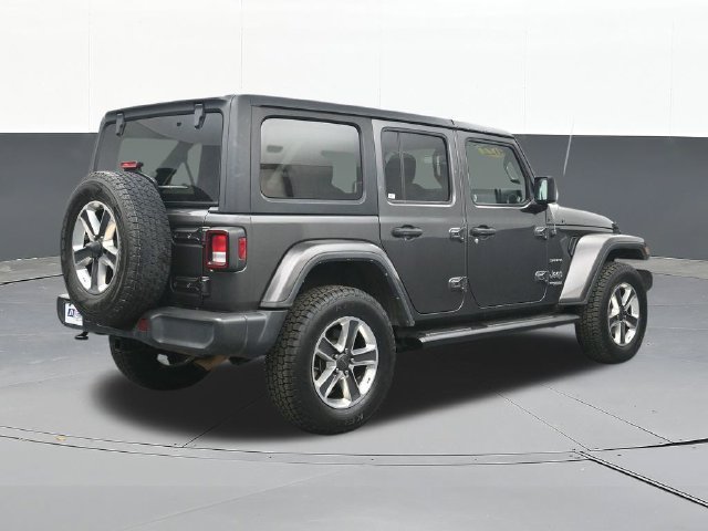 Used 2022 Jeep Wrangler Unlimited Sahara w/ Cold Weather Group AWD/4WD image 14