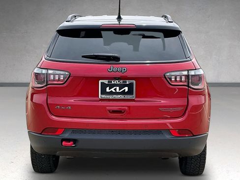 Used 2025 Jeep Compass Trailhawk AWD/4WD image 5