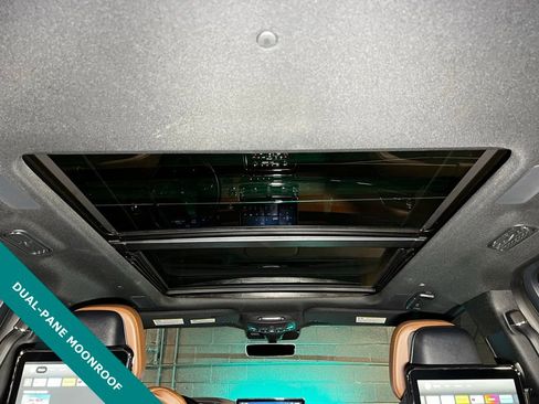 Used 2023 Lincoln Navigator Reserve image 5