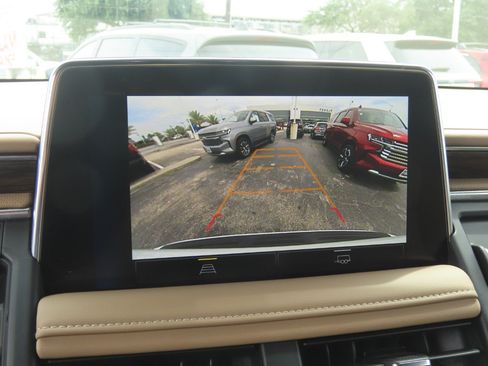 Used 2023 Chevrolet Tahoe Premier RWD image 33