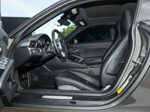 Certified 2014 Porsche 911 Carrera 4S AWD/4WD image 19