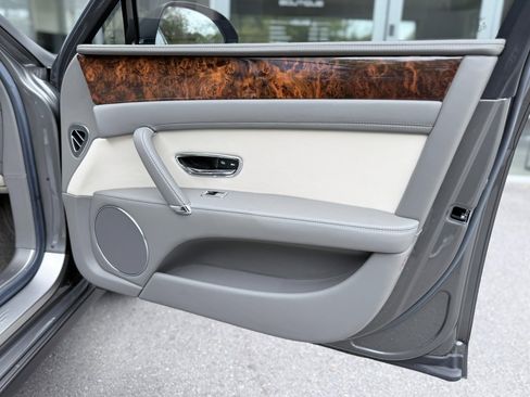 Used 2015 Bentley Flying Spur V8 AWD/4WD image 35