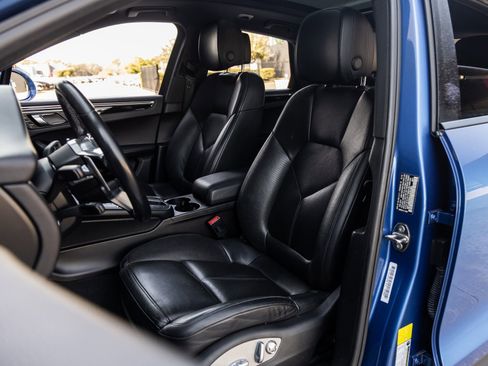 Used 2018 Porsche Macan S image 5