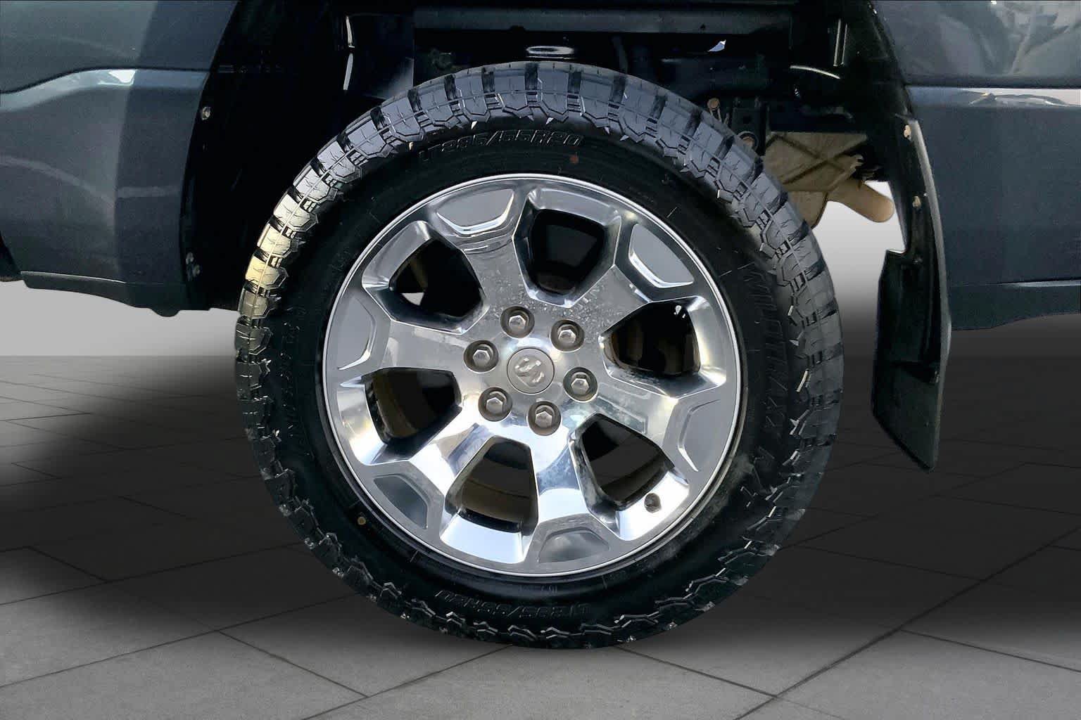 Used 2019 RAM 1500 Big Horn AWD/4WD image 10