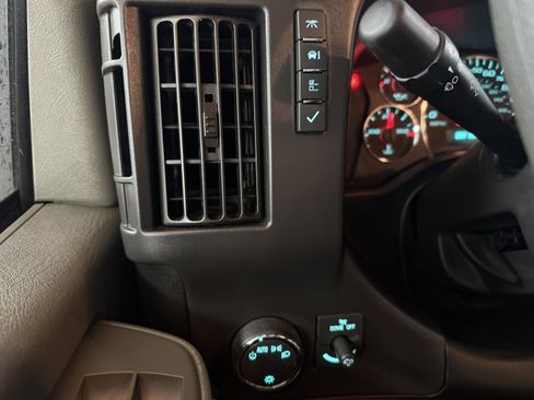 New 2024 GMC Savana 3500 w/ Power Convenience Package image 20