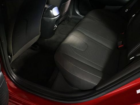 Used 2025 Hyundai Elantra SEL FWD image 27