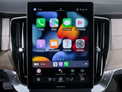 Used 2026 Volvo XC90 B6 Plus w/ Protection Package Premier image 18