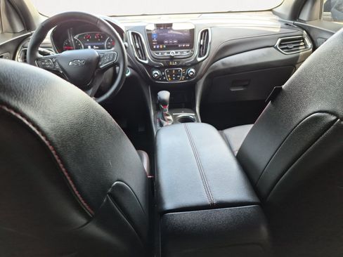 Used 2023 Chevrolet Equinox RS w/ RS Leather Package FWD image 3