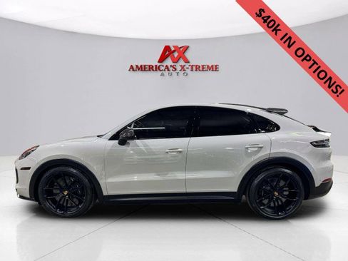 Used 2022 Porsche Cayenne Turbo GT image 3