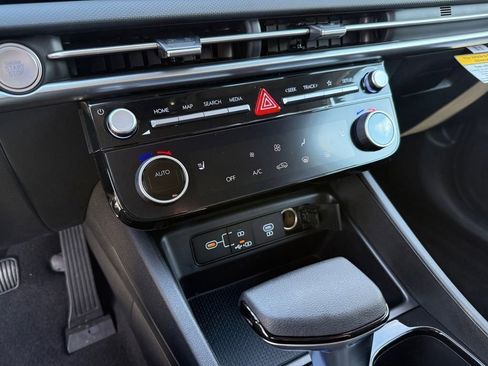 New 2026 Hyundai Tucson SEL image 18