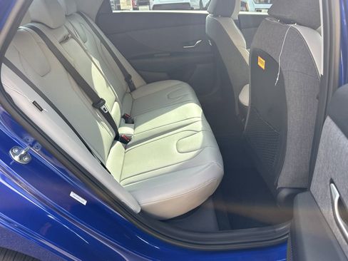 New 2026 Hyundai Elantra Limited image 15