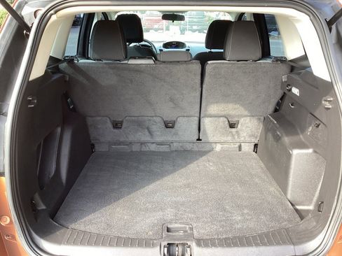 Used 2017 Ford Escape S image 10