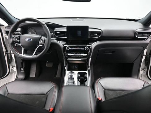 Certified 2023 Ford Explorer ST-Line w/ Class IV Trailer Tow Package AWD/4WD image 19