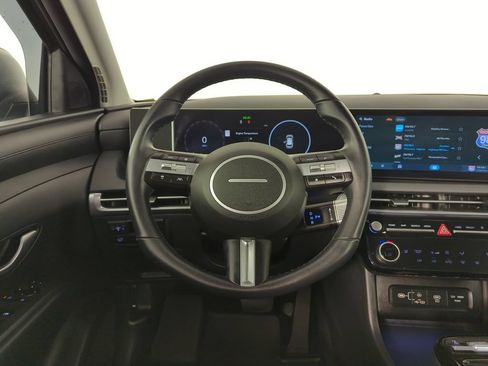 Used 2025 Hyundai Tucson SEL AWD/4WD image 16