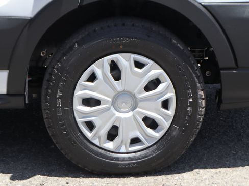 Used 2023 Ford E-Transit Medium Roof RWD image 40