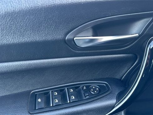 Used 2020 BMW 230i xDrive Convertible image 15