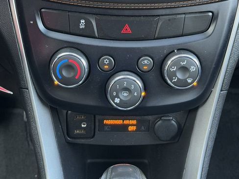 Used 2019 Chevrolet Trax LS w/ Tint and Cruise Package image 19