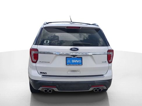Used 2018 Ford Explorer Platinum AWD/4WD image 8