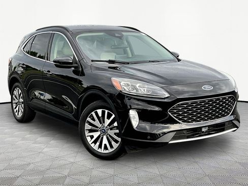 Used 2020 Ford Escape Titanium AWD/4WD image 3