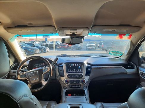 Used 2019 GMC Yukon Denali image 10