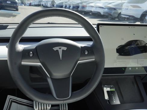 Used 2023 Tesla Model 3 Performance image 21