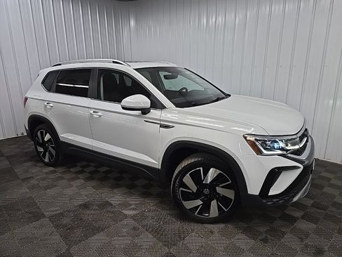 Used 2023 Volkswagen Taos SEL AWD/4WD image 7