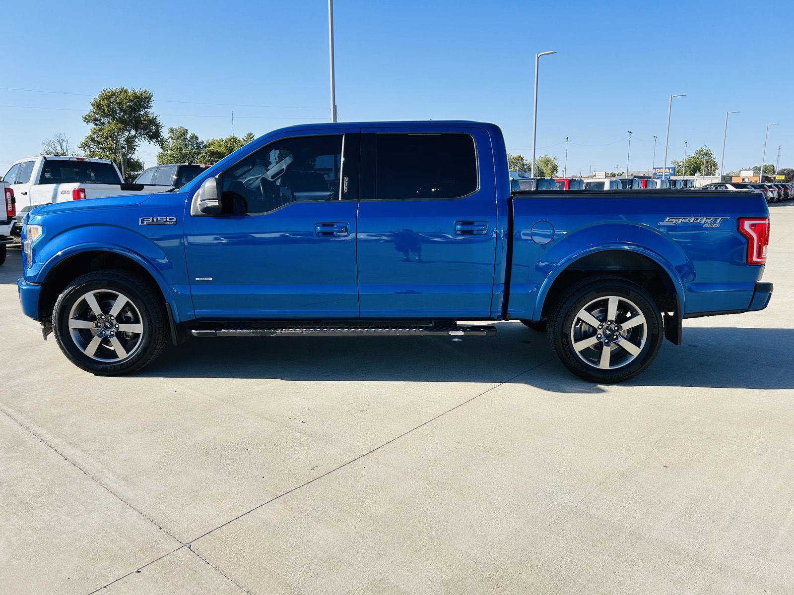 Used 2017 Ford F150 XLT w/ Equipment Group 302A Luxury AWD/4WD image 31