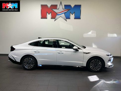 New 2026 Hyundai Sonata Limited image 1