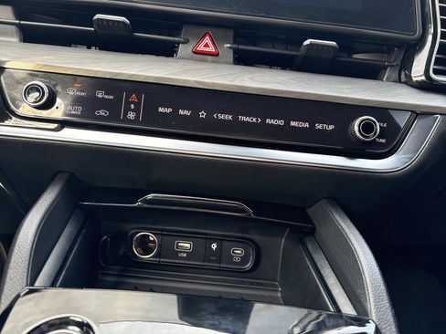 Used 2025 Kia Sportage X-Line image 18