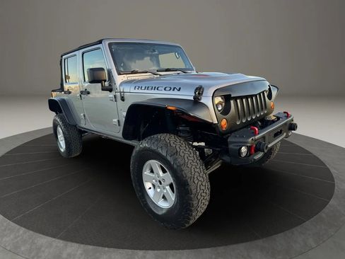 Used 2013 Jeep Wrangler Unlimited Rubicon AWD/4WD image 2