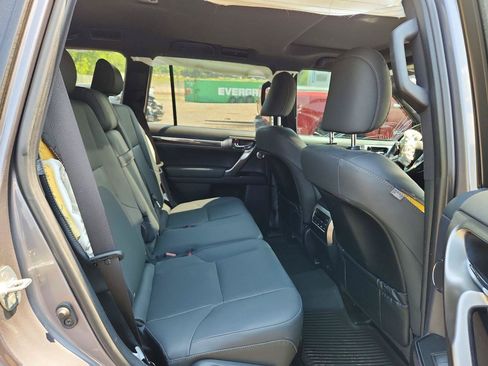 Used 2023 Lexus GX 460 Premium w/ Premium Plus Package AWD/4WD image 9