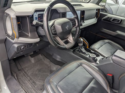 Used 2022 Ford Bronco Badlands AWD/4WD image 16