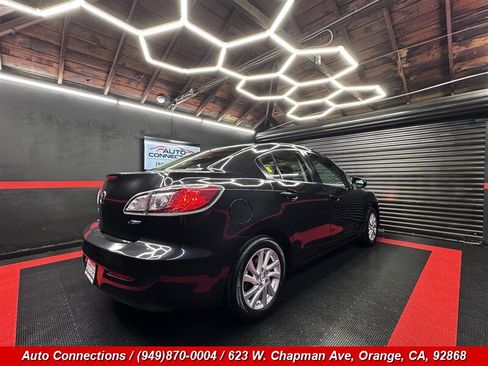 Used 2012 MAZDA MAZDA3 i Touring FWD image 3