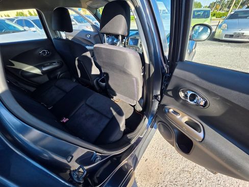 Used 2014 Nissan Juke S image 18
