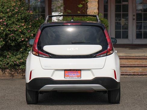 Used 2023 Kia Soul S image 7